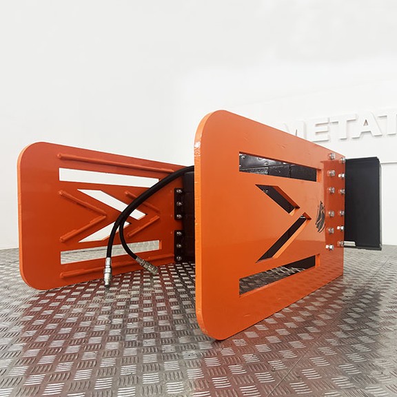 Захват КИП CP_SS-0,8-910/1700 для мини-погрузчика (bobtach (сер. номер 0513601))